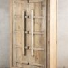 Armario con puertas antiguas-Lateral