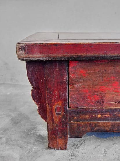 Hand-restored natural solid elmwood antique tea table (China, c.1840).