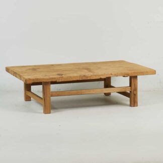 Mesa baja antigua  para salón de madera maciza de olmo