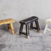 Set de tres taburetes pequeños antiguos