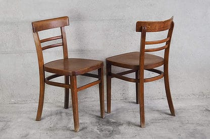 Suite de deux chaises Thonet anciennes en bois (vers 1900)