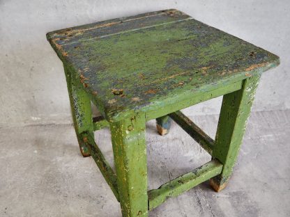 Table ancienne en bois vert (Rép. Tchèque, 1920)