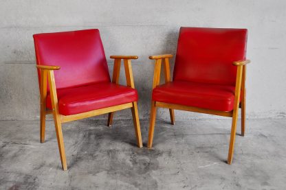 Fauteuil vintage rouge avec accoudoirs c.1960