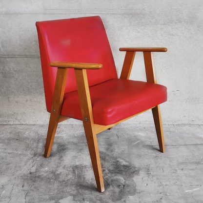 Fauteuil vintage rouge avec accoudoirs c.1960