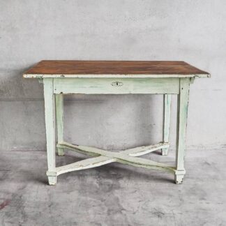 Mesa auxiliar vintage blanca de madera maciza (Francia, c.1960).