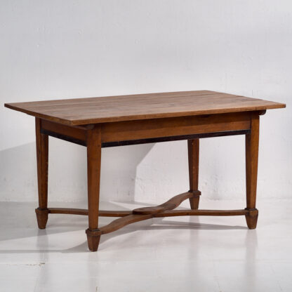 Mesa de comedor vintage de madera maciza (Francia, c.1940)