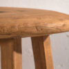 Mesa redonda auxiliar de madera antigua maciza