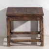 Mesa auxiliar cuadrada de madera antigua maciza