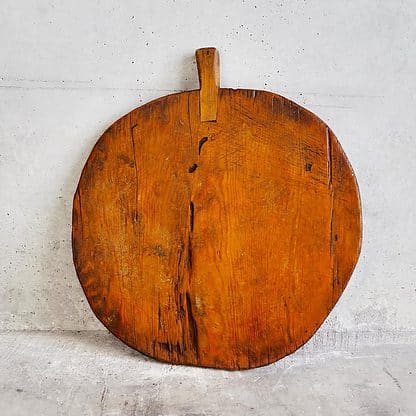 Antique round solid wood chopping board (France, c.1920)