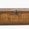 Baúl antiguo color dorado de madera con pintura original (Austria, año 1896)