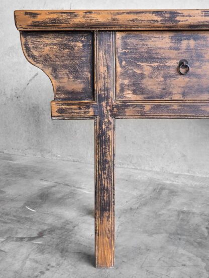 Consola grande de madera antigua de olmo con pátina oscura