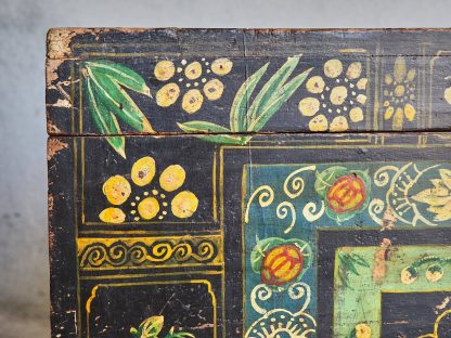 Chinese opera chest with floral illustrations (China, c.1890)