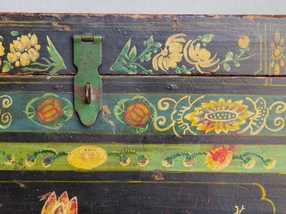 Chinese opera chest with floral illustrations (China, c.1890)