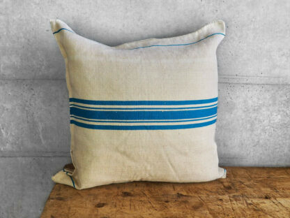 Cojín con rayas azul turquesa #25