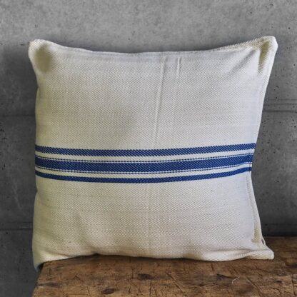 Linen cushion natura with blue stripes N14