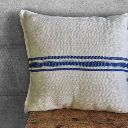 Linen cushion natura with blue stripes N14