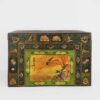 Baúl de ópera antiguo con ilustraciones de urracas (China, c.1900) #