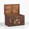 Baúl chino antiguo con ilustraciones de flores y jarrones (China, c.1900) #38