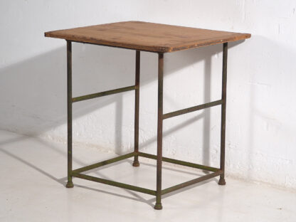 Mesa auxilliar antigua con patas metálicas (Austria, c.1920)