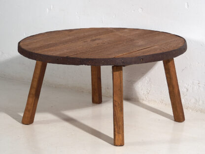 Mesa de centro redonda con borde metálico y de madera