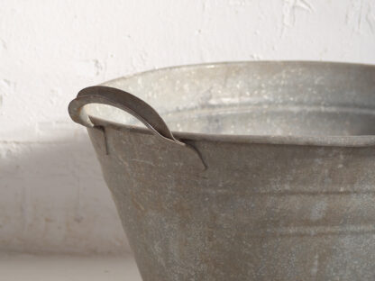 Antique galvanized steel basin (c.1920) - Image 4