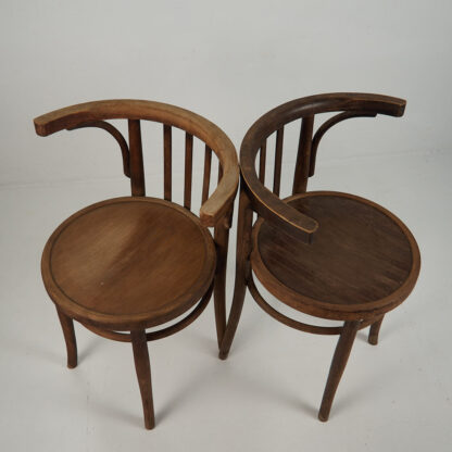 Sillas Thonet con reposabrazos antiguas (c.1900). Conjunto de 4 piezas #1