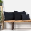 Coussin en lin ancien bleu foncé