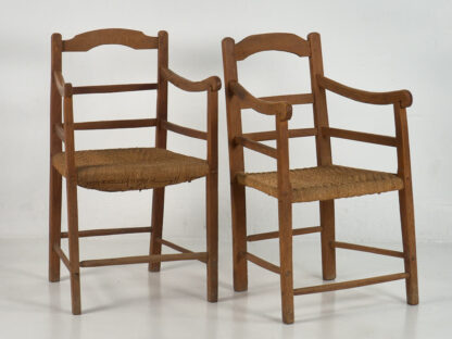 Butacas antiguas de madera de roble (c.1900). Conjunto de 2 piezas.