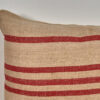 Coussin ancien en lin à rayures rouges – Image 7