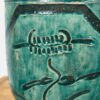 Jarrón antiguo decorativo de color verde turquesa (c.1820)