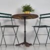 Conjunto de mesa y sillas para exterior (c. 1900). Conjunto de 3 piezas
