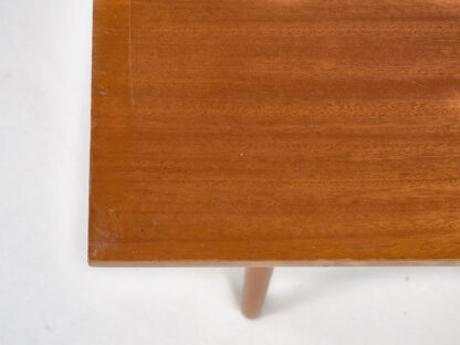 Mesa vintage de madera maciza (c.1960)