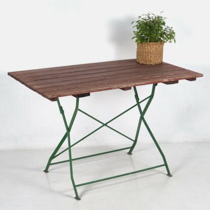 Mesa plegable para jardín de color rojo (c.1950)