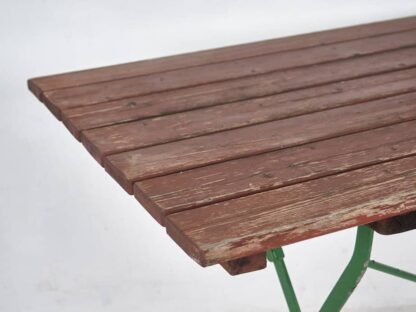 Mesa plegable para jardín de color rojo (c.1950)