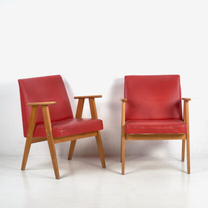 Sillones de estilo vintage color rojo (c.1960). Conjunto de 2 piezas