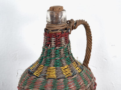 Botella antigua con forro de colores (c.1920) #2