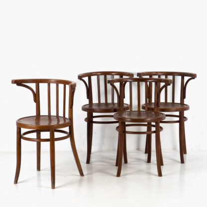 Conjunto de sillas Thonet con reposabrazos antiguas (c.1900). Conjunto de 4 piezas