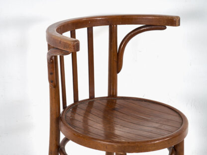 Conjunto de sillas Thonet con reposabrazos antiguas (c.1900). Conjunto de 4 piezas