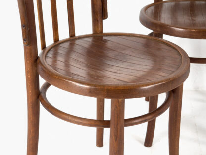 Conjunto de sillas Thonet con reposabrazos antiguas (c.1900). Conjunto de 4 piezas