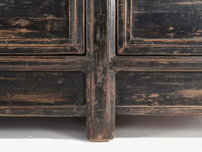 Aparador alto antiguo de madera maciza (c.1920)