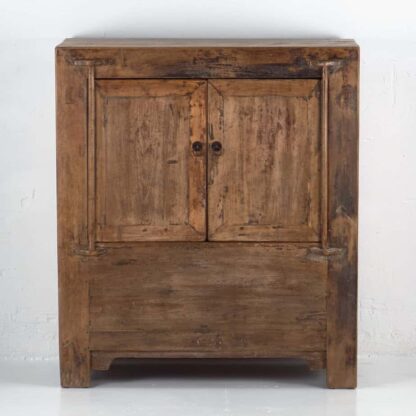 Armario de dos puertas antiguo de madera de pino (c.1920)