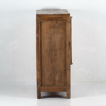 Armario de dos puertas antiguo de madera de pino (c.1920)