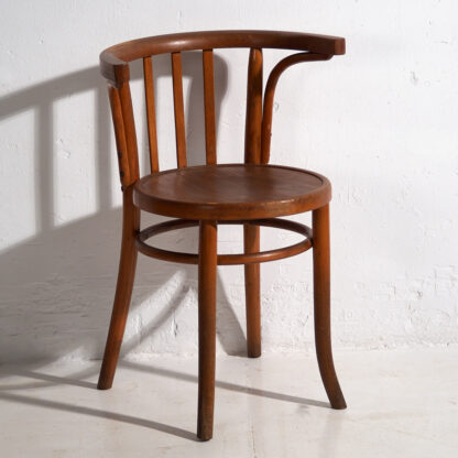 Chaises Thonet avec accoudoirs (vers 1900).
Ensemble de 4 pièces #17