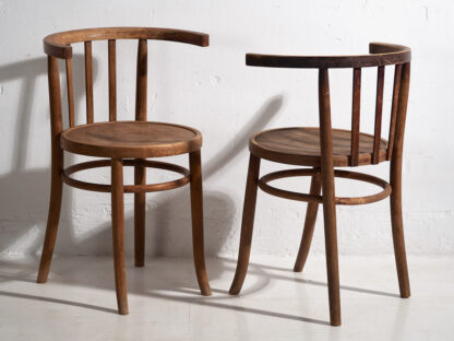 Anciennes chaises de salle à manger Thonet (c.1900).
Ensemble de 6 pièces #15