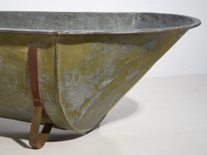 Antique galvanized steel metal bathtub (c.1920) #88