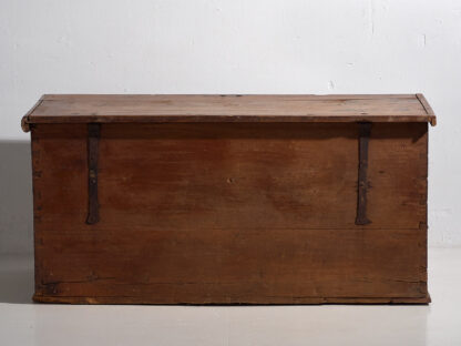 Antique storage trunk (c.1920) #12