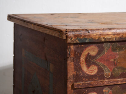 Antique storage trunk (c.1920) #12