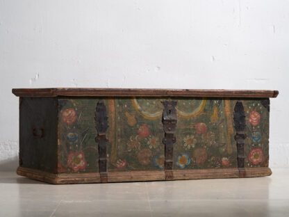 Antique green trunk with floral motifs (c.1920) #42