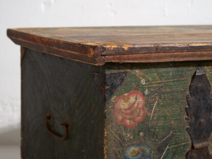 Antique green trunk with floral motifs (c.1920) #42