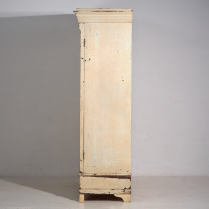 Ancienne armoire à patine blanc-crème (vers 1920)